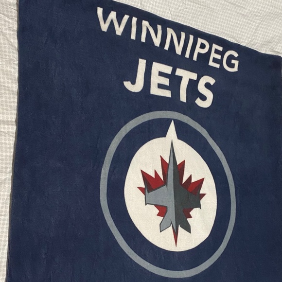 Winnipeg Jets Electric blanket NHL Hockey - Picture 2 of 16